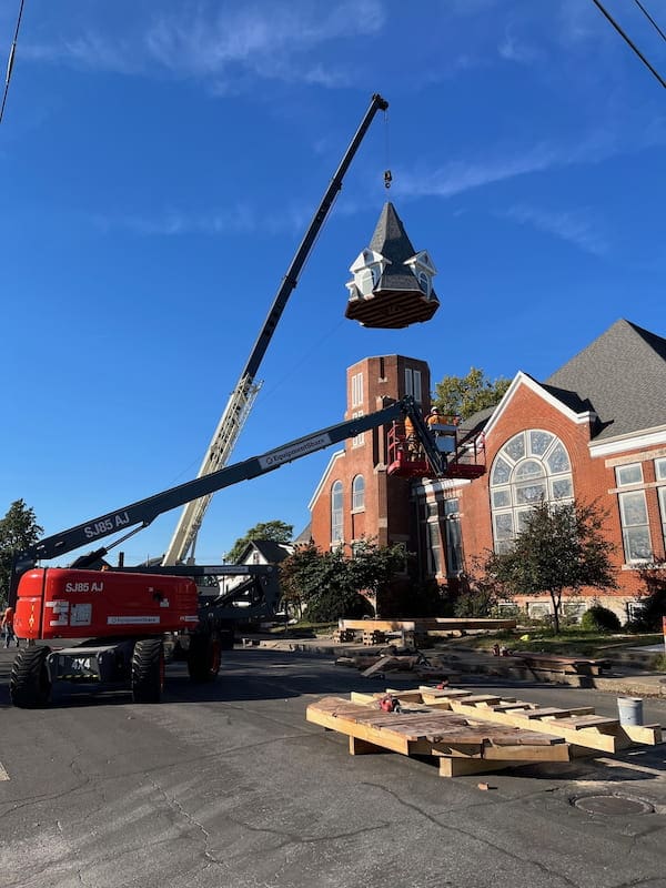 Coats St Steeple Hoist (1)