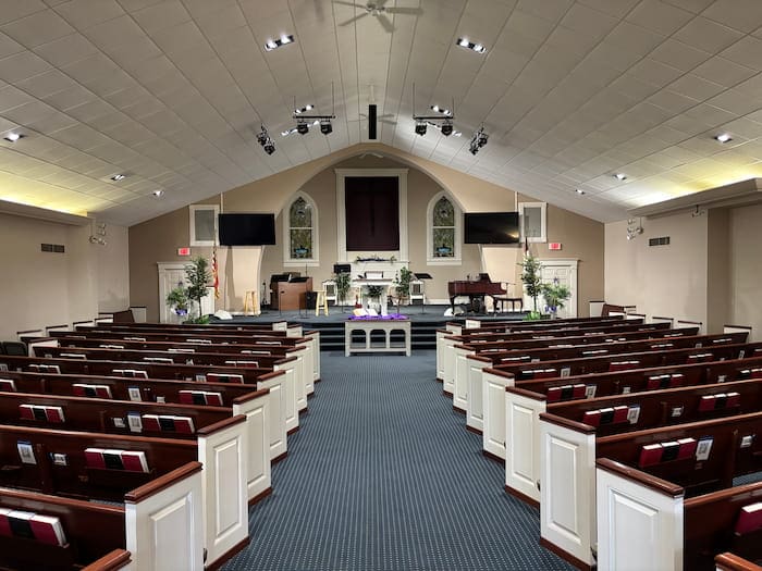 Fbc Centralia Sanctuary Straight On
